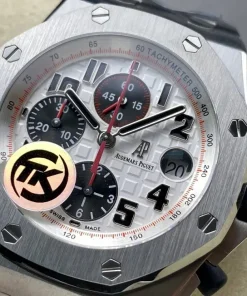 AP Royal Oak Offshore 26470ST front view A801CR