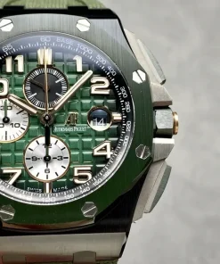 AP Royal Oak Offshore 26405CE green dial bezel detail