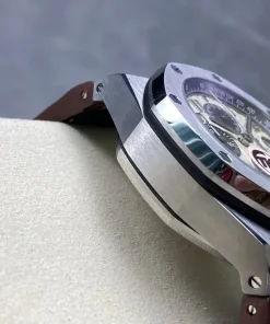 AP Royal Oak Offshore 26470ST crown detail A801CR 4628