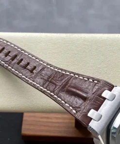 AP Royal Oak Offshore 26470ST bracelet detail A801CR 4628