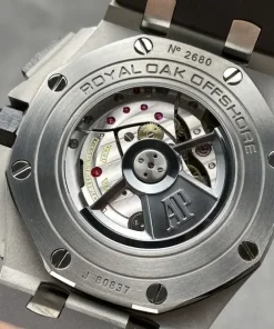 AP Royal Oak Offshore 26400SO grey dial bracelet detail