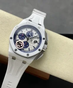 AP Royal Oak Offshore 26402CB silver dial caseback detail