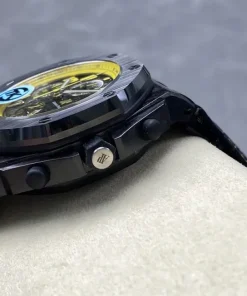 AP Royal Oak Offshore 26176FO yellow dial crown detail