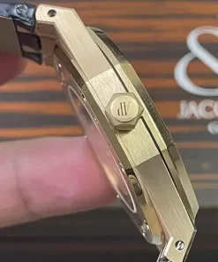 AP Royal Oak 15400OR front view