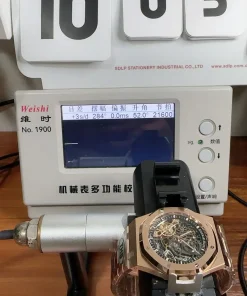 AP Royal Oak 15407OR movement detail