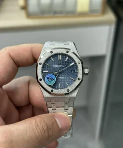 AP Royal Oak 15410BC blue dial side profile