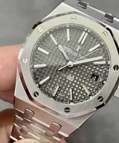 AP Royal Oak 15450ST grey dial front view