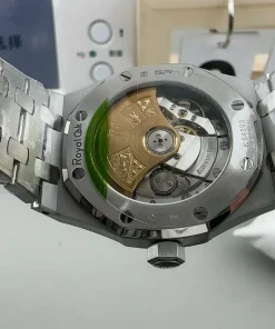 AP Royal Oak 15454BC caseback detail