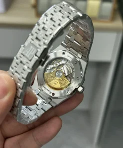 AP Royal Oak 15454BC black dial dial closeup