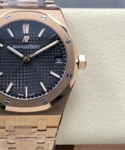 AP Royal Oak 15500OR black dial caseback detail