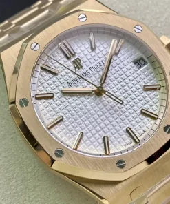 AP Royal Oak 15500OR white dial side profile