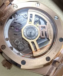 AP Royal Oak 15510OR black dial lug detail 1320OR