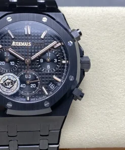AP Royal Oak 26240CE bracelet detail