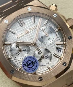 AP Royal Oak 26240OR white dial clasp detail