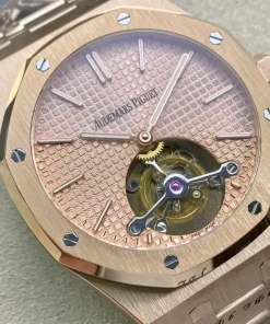 AP Royal Oak 26515OR clasp detail