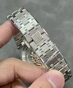AP Royal Oak 26574ST dial closeup