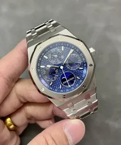 AP Royal Oak 26574ST clasp detail