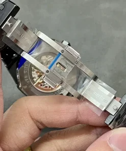 AP Royal Oak 26579CE crown detail