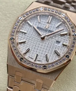 AP Royal Oak 67651OR lug detail 1261OR