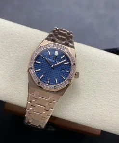 AP Royal Oak 67651OR crown detail 1261OR 3799