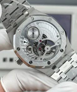 AP Royal Oak 26510ST blue dial bracelet detail