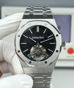 AP Royal Oak 26512ST black dial crown detail