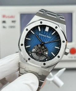 AP Royal Oak 26522TI lug detail