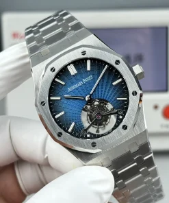 AP Royal Oak 26522TI crown detail