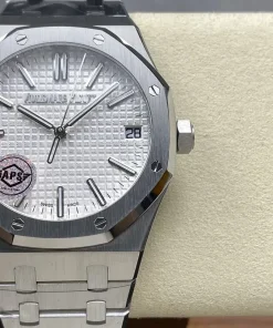 AP Royal Oak 15510ST white dial caseback detail