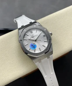 AP Royal Oak 15500ST white dial dial closeup